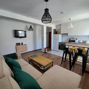 apartarmento-entre-el-sardinero-y-puertochico.bilbaohotelsspain.com/